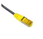 Interfejs OBD2 BMW Enet CCY – zbliżenie na żółty wtyk RJ-45 kabla Enet